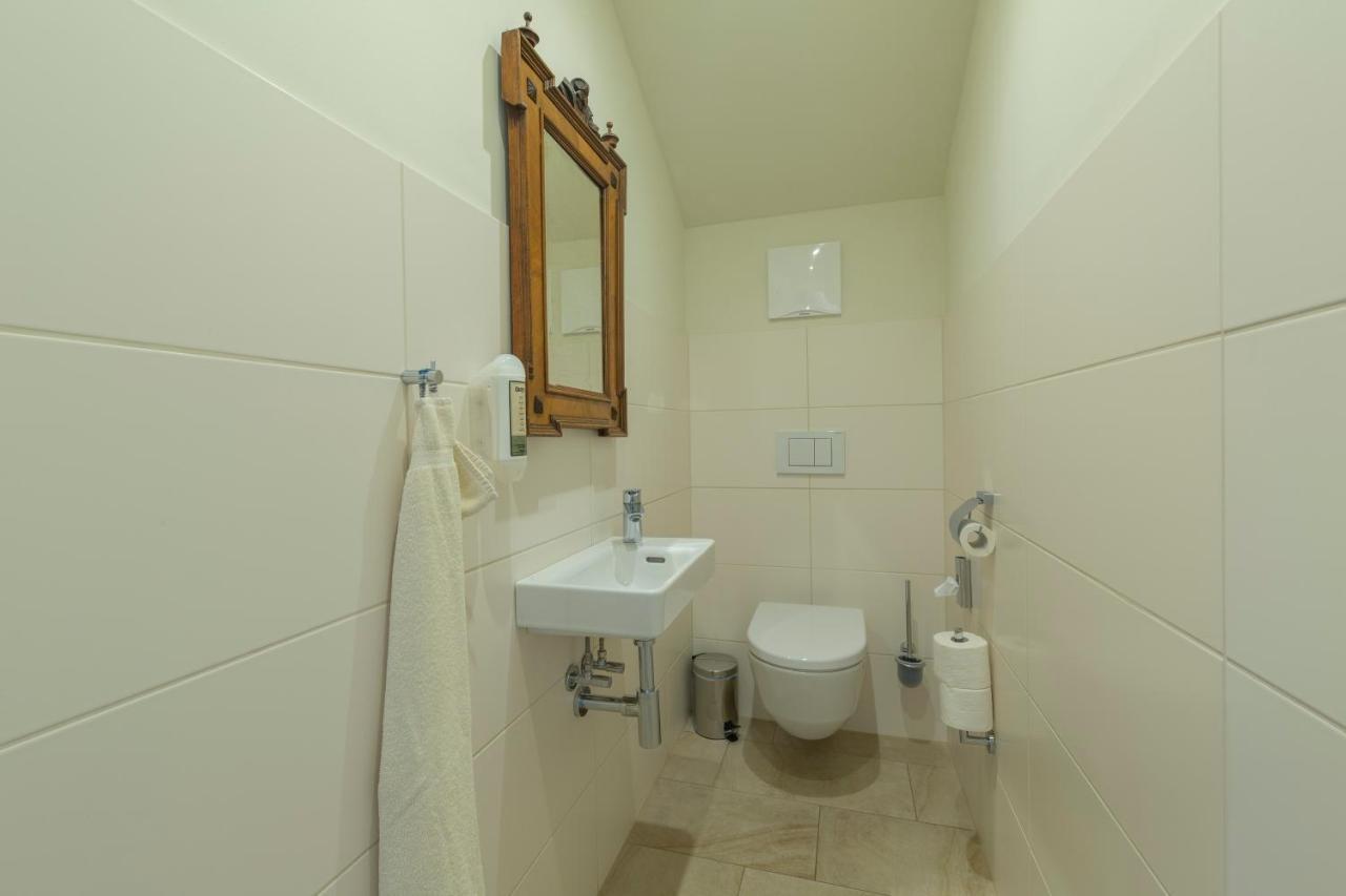 Pension Seehof Appartements Sankt Wolfgang im Salzkammergut ภายนอก รูปภาพ